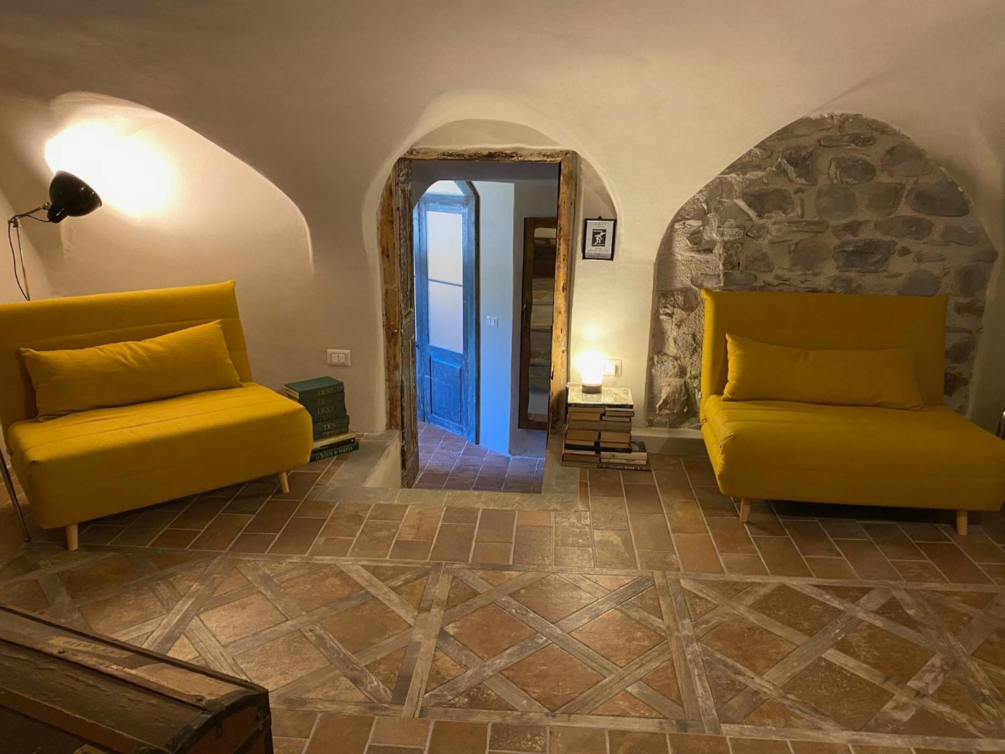La Casa Medievale Suites E Spa Pontremoli Exterior photo