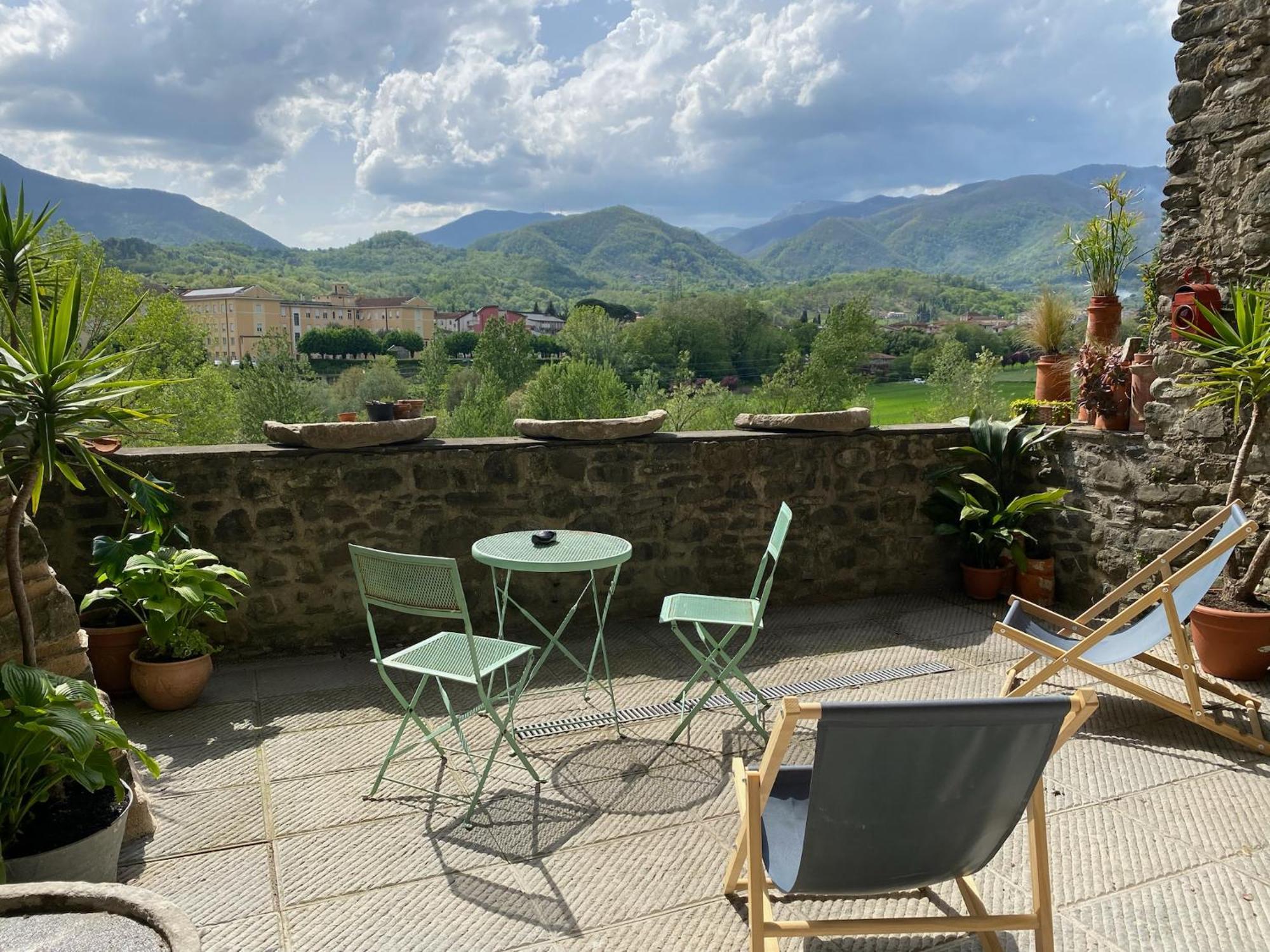 La Casa Medievale Suites E Spa Pontremoli Exterior photo